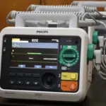 Entregaron tres cardiodesfibriladores al SAME 107